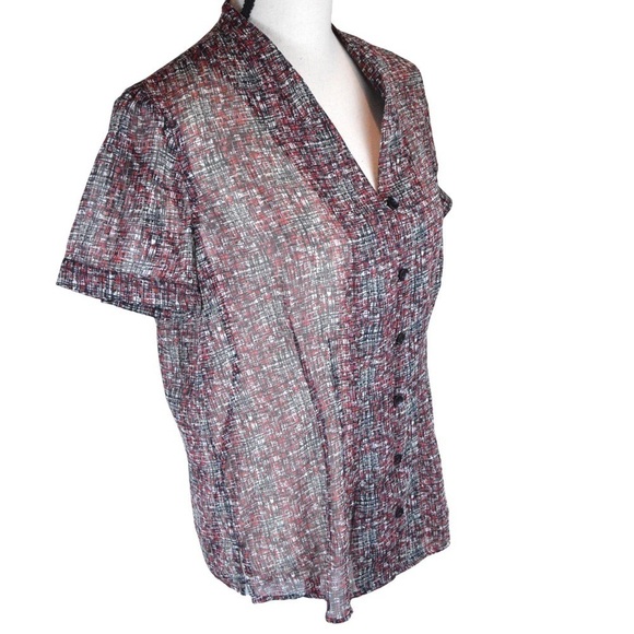 Semi-Sheer Abstract Print Short Sleeve Button Down V Neck Blouse, Size Large NEW - Picture 9 of 9